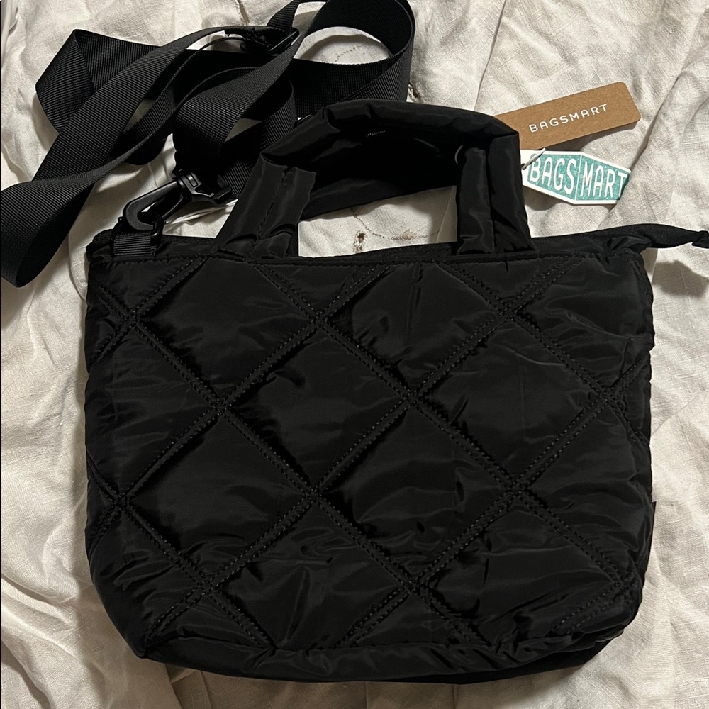 BAGSMART Black Quilted Crossbody Bag